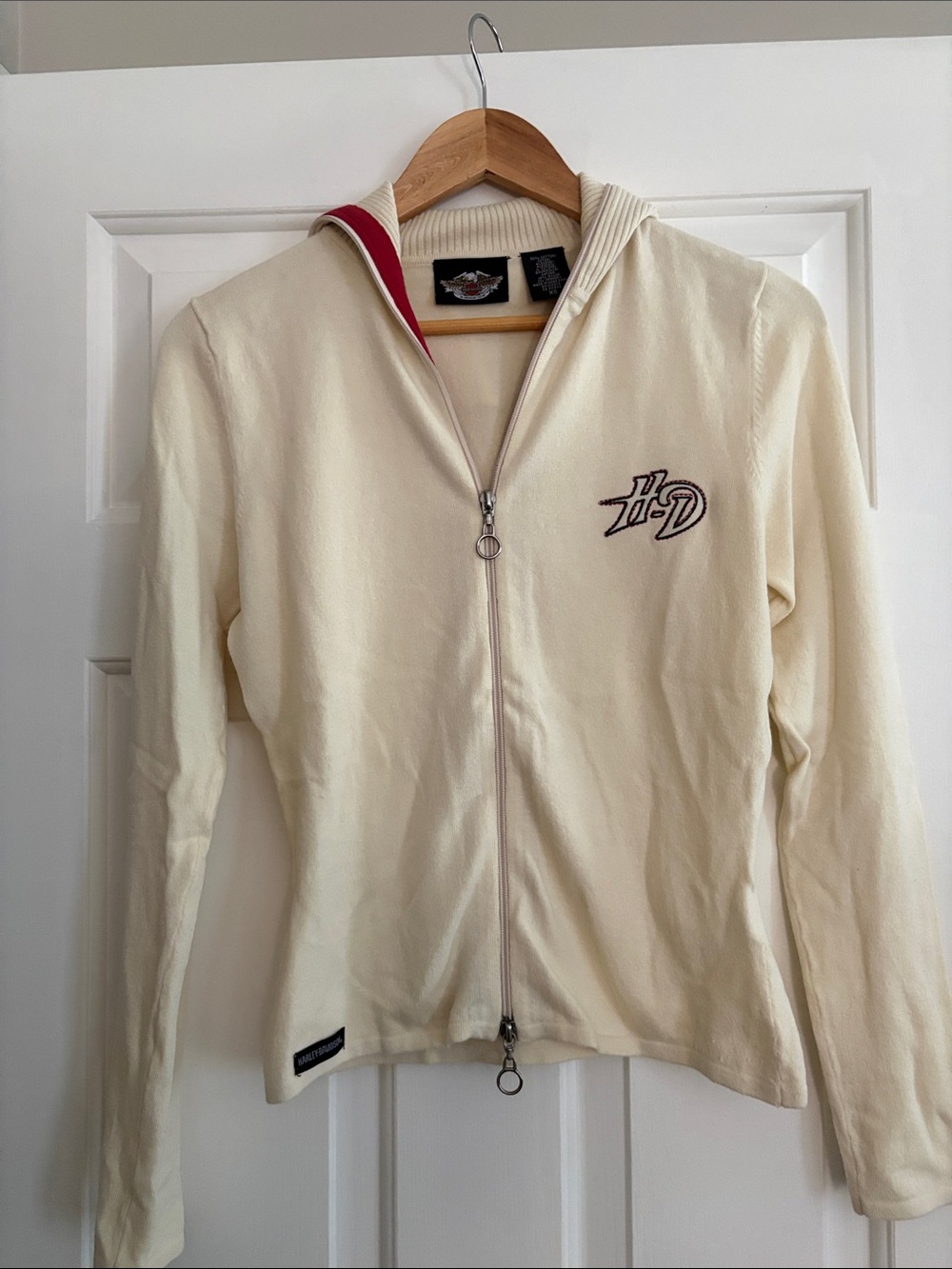 Super Cute Women’s Harley Davidson Sweater!